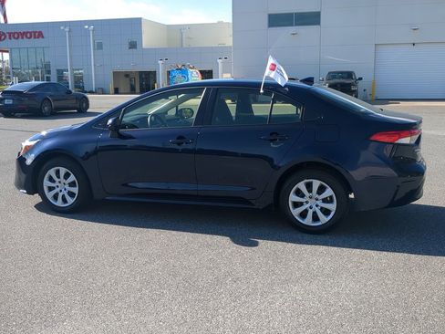 Used 2025 Toyota Corolla LE image 15