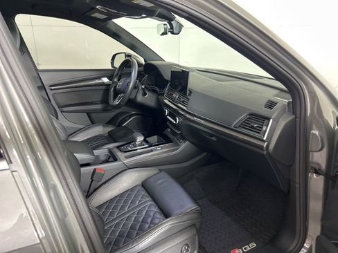 Used 2023 Audi SQ5 Premium Plus w/ Premium Plus Package image 10