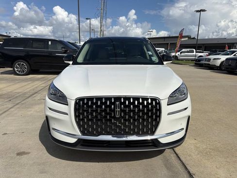 Used 2024 Lincoln Corsair Reserve w/ Equipment Group 201A FWD image 4