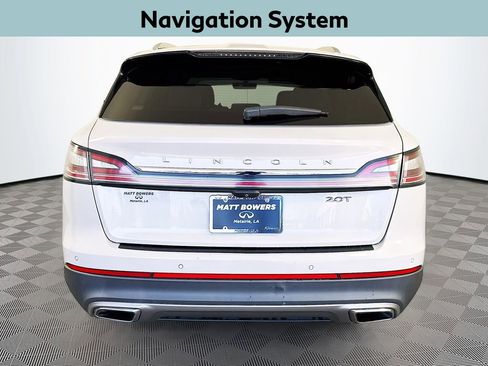 Used 2020 Lincoln Nautilus Reserve w/ Equipment Group 201A image 6