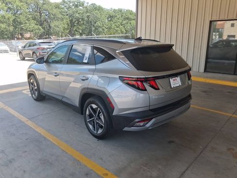 Used 2025 Hyundai Tucson SEL FWD image 8