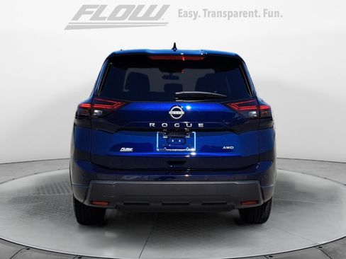 Used 2026 Nissan Rogue SV AWD/4WD image 8