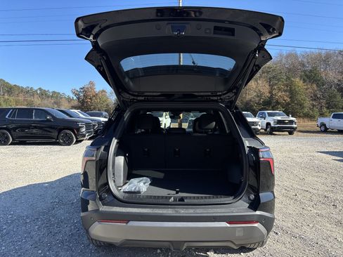 New 2026 Chevrolet Equinox LT w/ Convenience Package II image 25