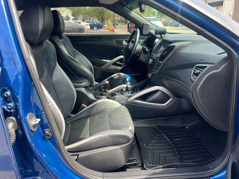 Used 2016 Hyundai Veloster Turbo FWD image 30