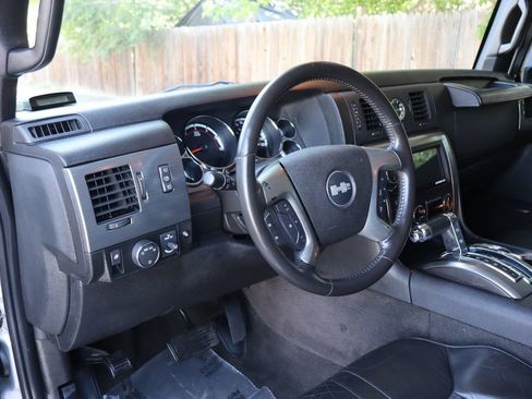 Used 2009 HUMMER H2 Luxury AWD/4WD image 14