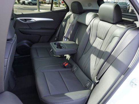 Certified 2026 Buick Envision Avenir image 9