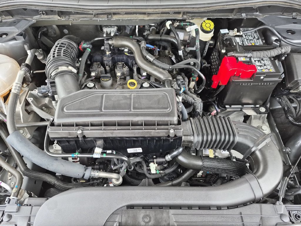 Used 2025 Ford Escape Active AWD/4WD image 34