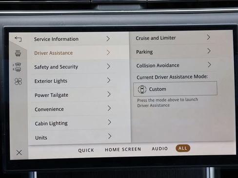 New 2026 Land Rover Range Rover SE AWD/4WD image 18