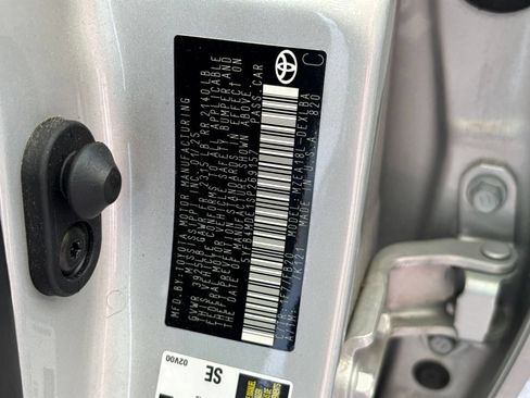 Used 2025 Toyota Corolla LE FWD image 27