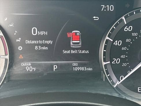 Used 2020 Toyota Highlander XLE AWD/4WD image 25