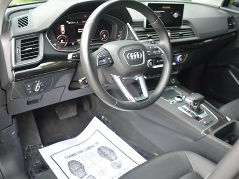 Used 2020 Audi Q5 e Premium w/ Convenience Package AWD/4WD image 12