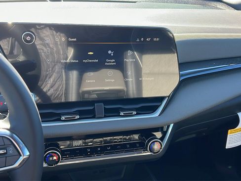 New 2026 Chevrolet Equinox LT w/ Convenience Package II image 23