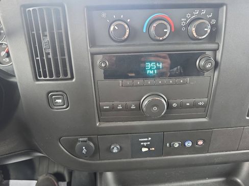 Used 2014 Chevrolet Express 3500 LS RWD image 14