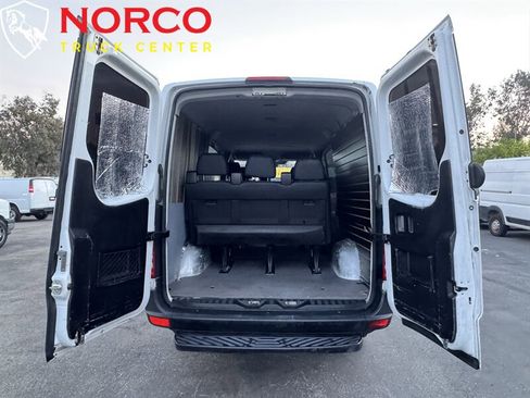 Used 2016 Mercedes-Benz Sprinter 2500 image 11