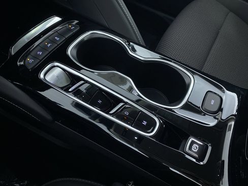 Certified 2023 Buick Envision Preferred w/ Sport Touring Package image 7