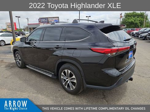 Used 2022 Toyota Highlander XLE FWD image 8