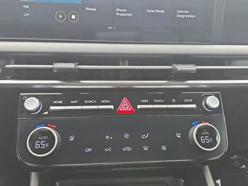 Used 2025 Hyundai Santa Cruz SEL image 4