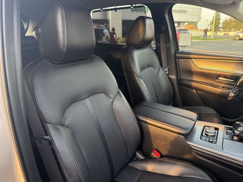 Used 2024 MAZDA CX-90 3.3 Turbo w/ Preferred Plus image 11