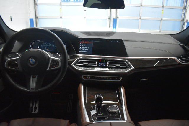 Used 2023 BMW X6 xDrive40i w/ M Sport Package AWD/4WD image 5