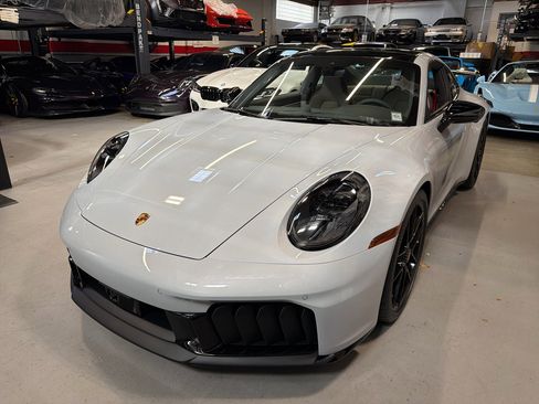 Used 2026 Porsche 911 GTS image 11