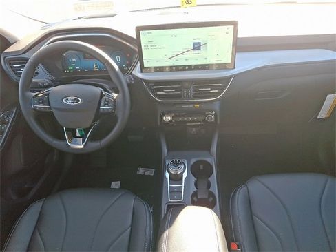 New 2025 Ford Escape SE w/ PHEV Premium Package image 12