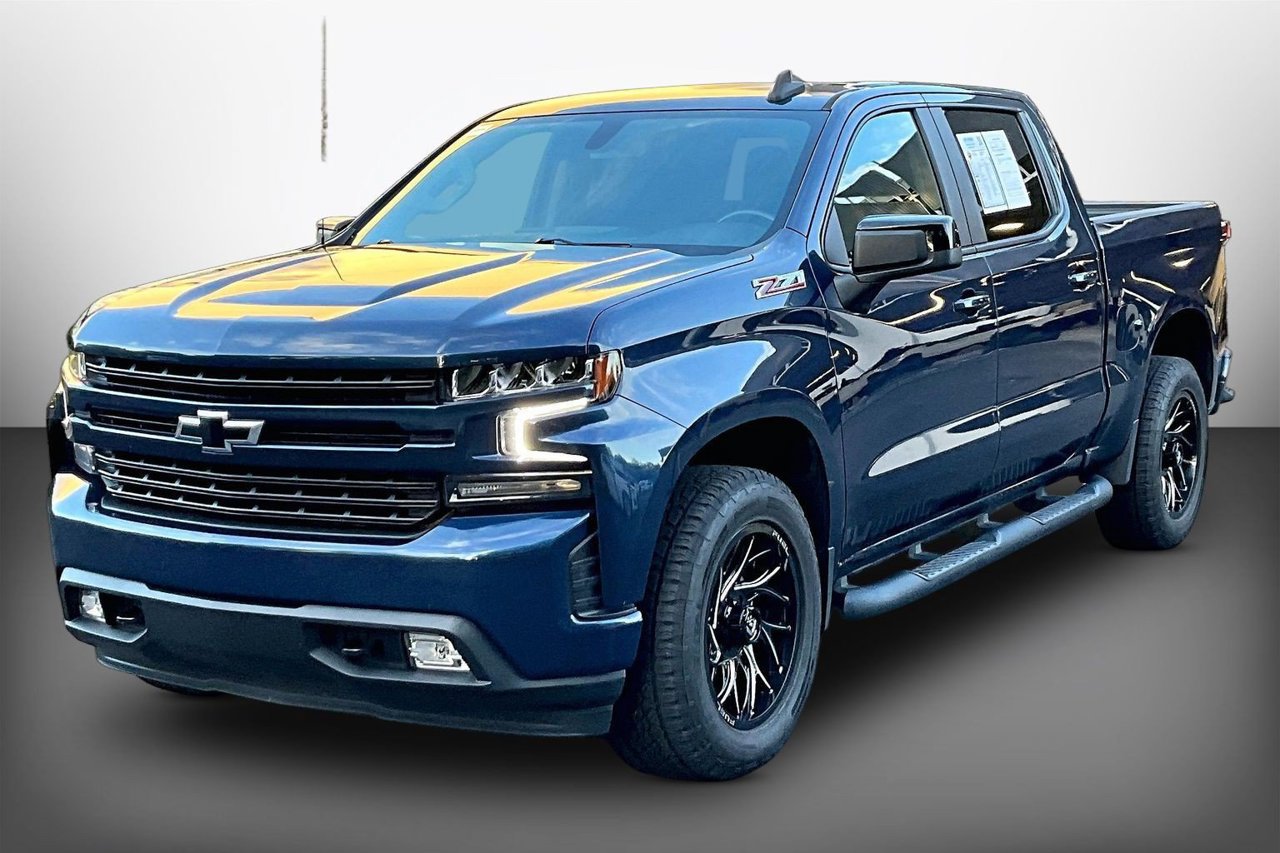 Used 2022 Chevrolet Silverado 1500 RST w/ Z71 Off-Road Package AWD/4WD image 4