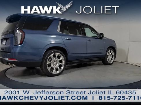 Used 2025 Chevrolet Tahoe High Country AWD/4WD image 7