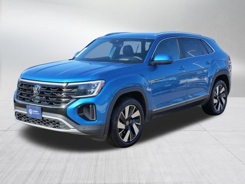 Certified 2024 Volkswagen Atlas Cross Sport SEL image 3