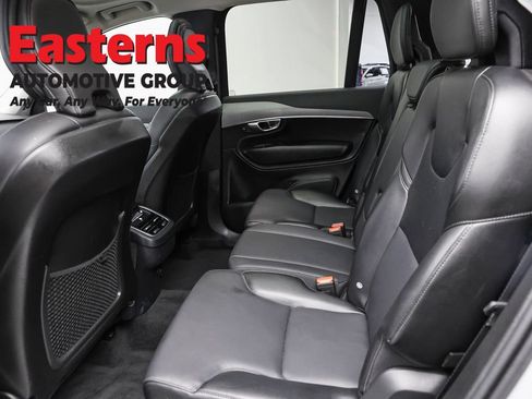 Used 2022 Volvo XC90 T5 Momentum AWD/4WD image 21