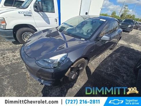 Used 2023 Tesla Model 3 Standard Range RWD image 1