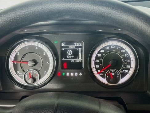 Used 2017 RAM 2500 Tradesman w/ Chrome Appearance Group image 15