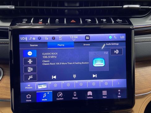 New 2025 Jeep Grand Cherokee L Summit image 11