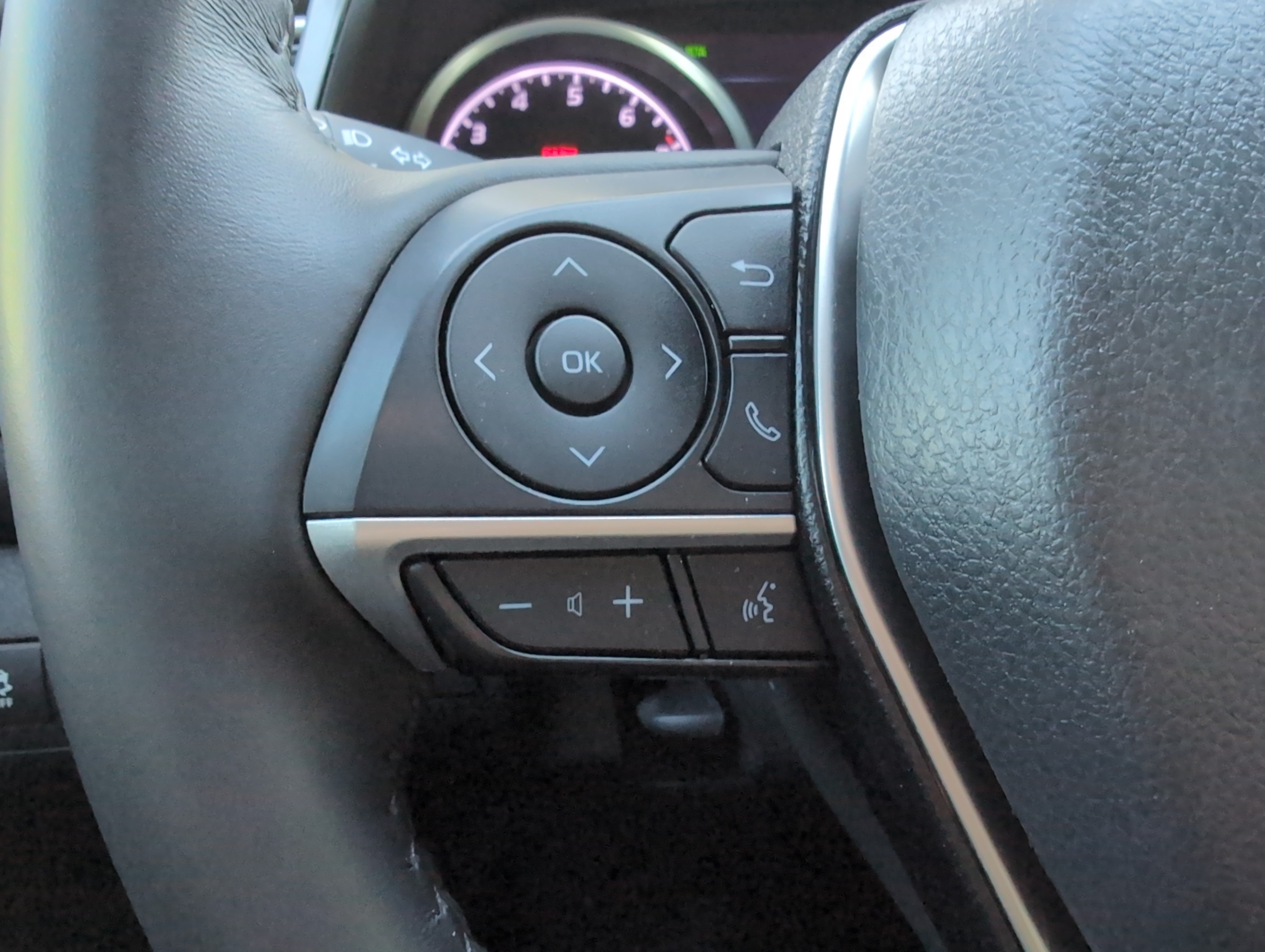 Certified 2023 Toyota Camry XLE w/ Navigation Package FWD image 19