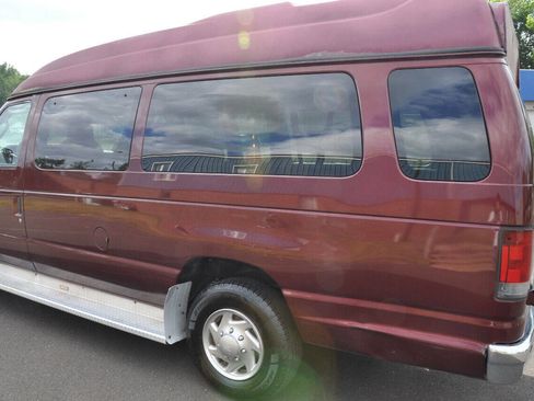 Used 2010 Ford E-350 and Econoline 350 XL image 16