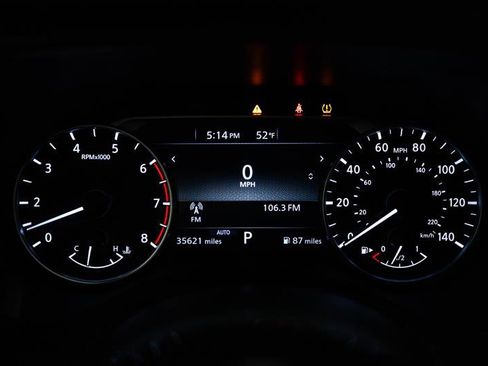 Used 2022 Nissan Rogue SV image 17