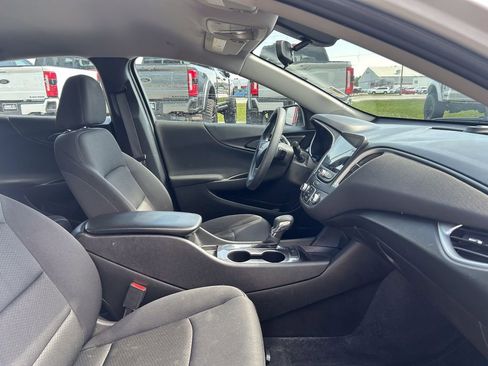 Used 2022 Chevrolet Malibu LS image 18
