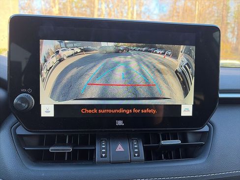 Used 2024 Toyota RAV4 XLE Premium image 10