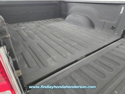 Used 2017 RAM 1500 Laramie image 19