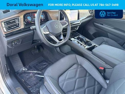 Used 2026 Volkswagen Atlas SE image 13