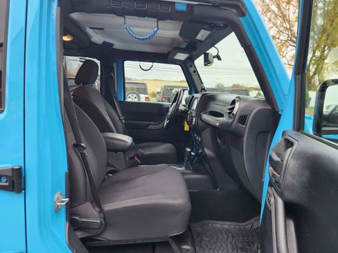 Used 2017 Jeep Wrangler Unlimited Sport w/ Quick Order Package 24S image 39