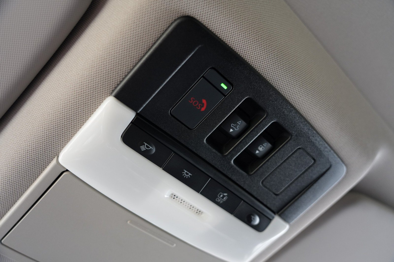 Used 2024 Nissan Rogue Platinum w/ Platinum Premium Package FWD image 33