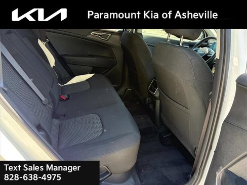 Certified 2025 Kia Sportage LX FWD image 18