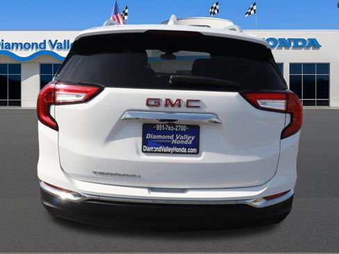 Used 2023 GMC Terrain SLT FWD image 5