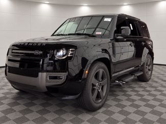 Used 2025 Land Rover Defender 130 X-Dynamic SE AWD/4WD video 1