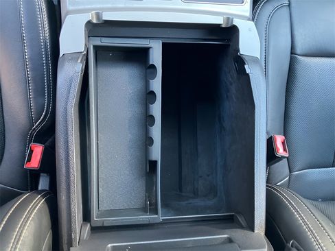 Used 2019 Ford F150 Lariat image 29