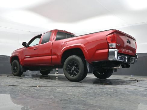 Used 2016 Toyota Tacoma SR5 w/ SR5 Appearance Package (SN) AWD/4WD image 35