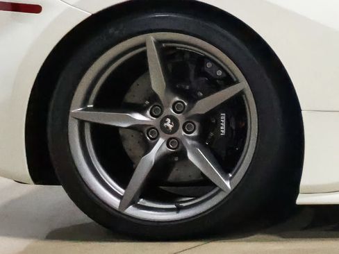 Used 2017 Ferrari 488 Spider RWD image 46