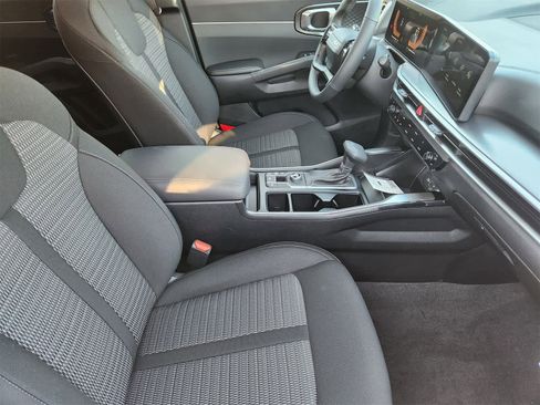 New 2026 Kia Sorento LX image 12