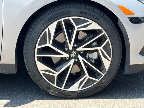 Used 2023 Hyundai Ioniq 6 SEL RWD image 10