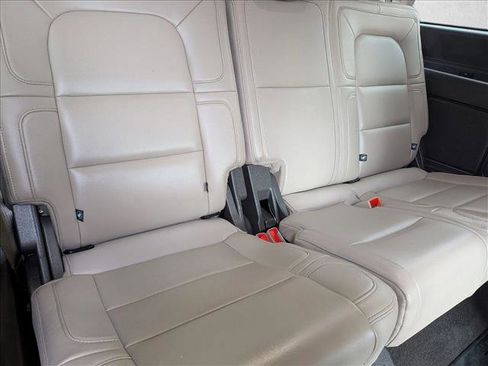 Used 2024 Lincoln Navigator Premiere image 22